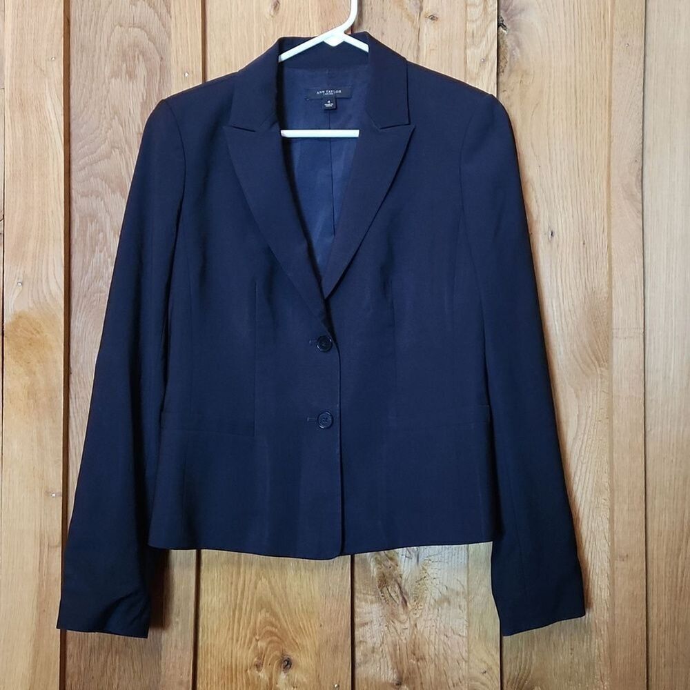 NEW Ann Taylor Single Breasted Wool Stretch Business Blazer, Size 4, Black